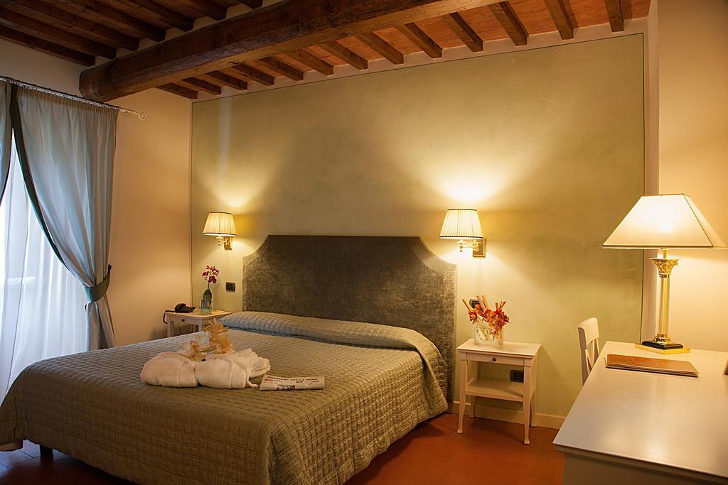 Borgo Sant'Ippolito Country Hotel Джинестра Номер фото